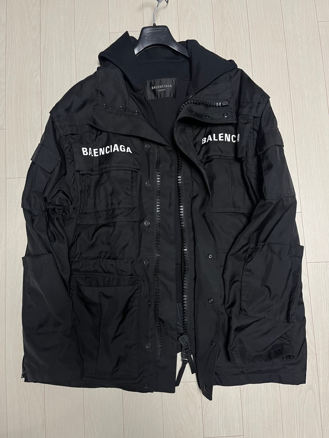 발렌시아가 런웨이 파카 상품이미지1