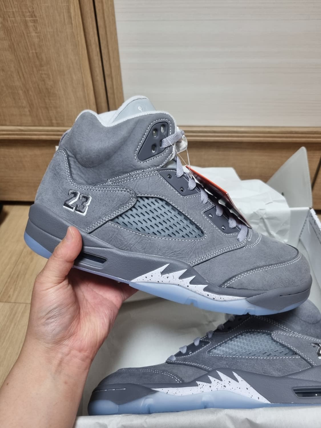 나이키 조던 5 레트로 라이트 그래파이트 앤 울프 그레이 280 상품이미지1