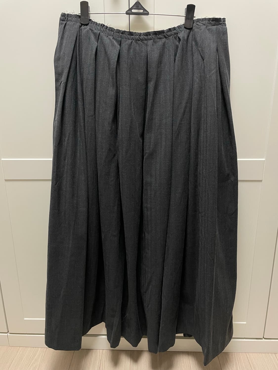 PARTIMENTO 새상품 그레이 허리개더링 컷오프 롱 스커트 M 상품이미지7