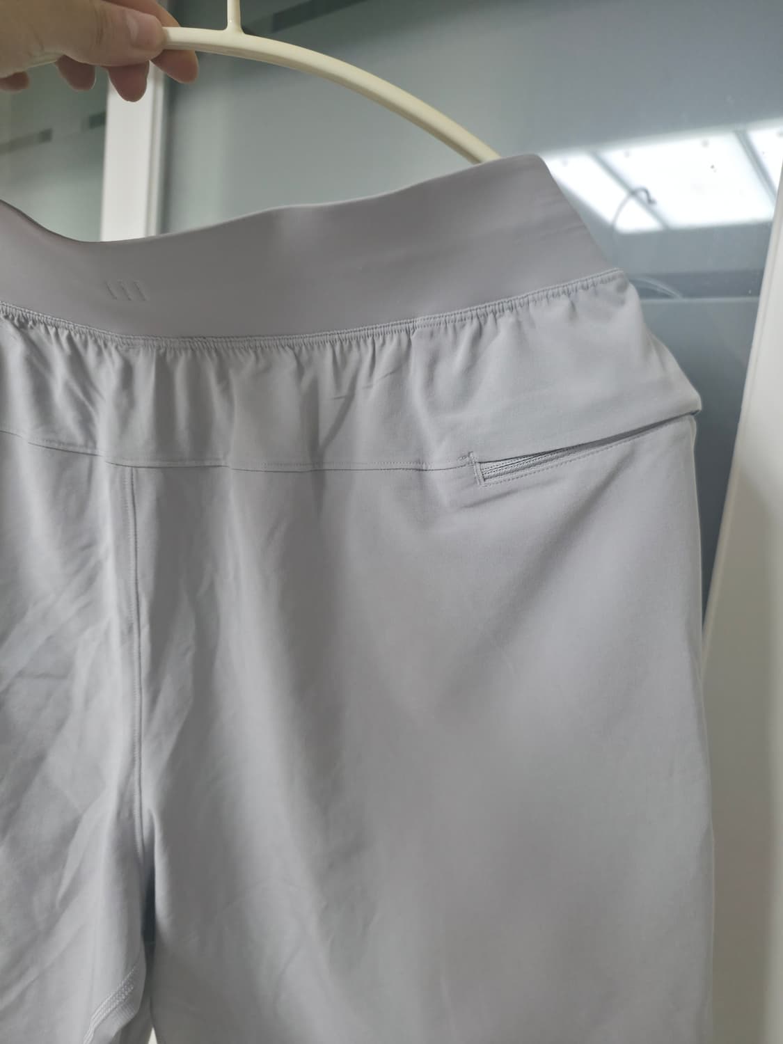 룰루레몬 쇼트 9" 라이너리스 M 그레이 상품이미지3