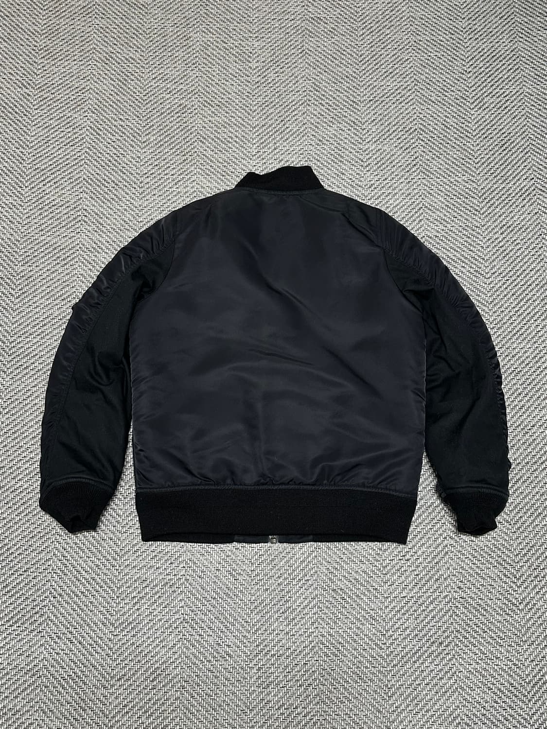 칼하트윕 봄버 자켓 상품이미지2