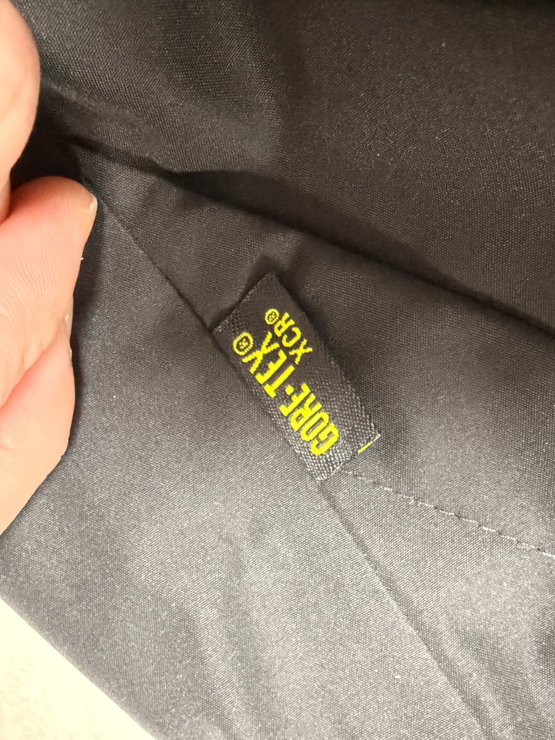 아크테릭스 바람막이 블랙 M 상품이미지7