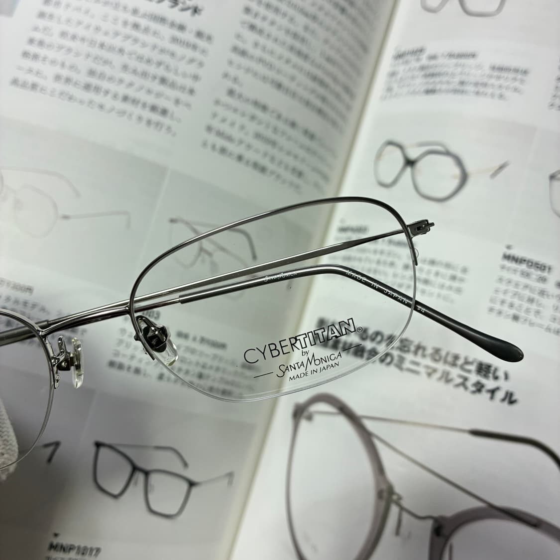 SANTA MONICA 산타모니카 반무테 실버 티타늄 안경 상품이미지2
