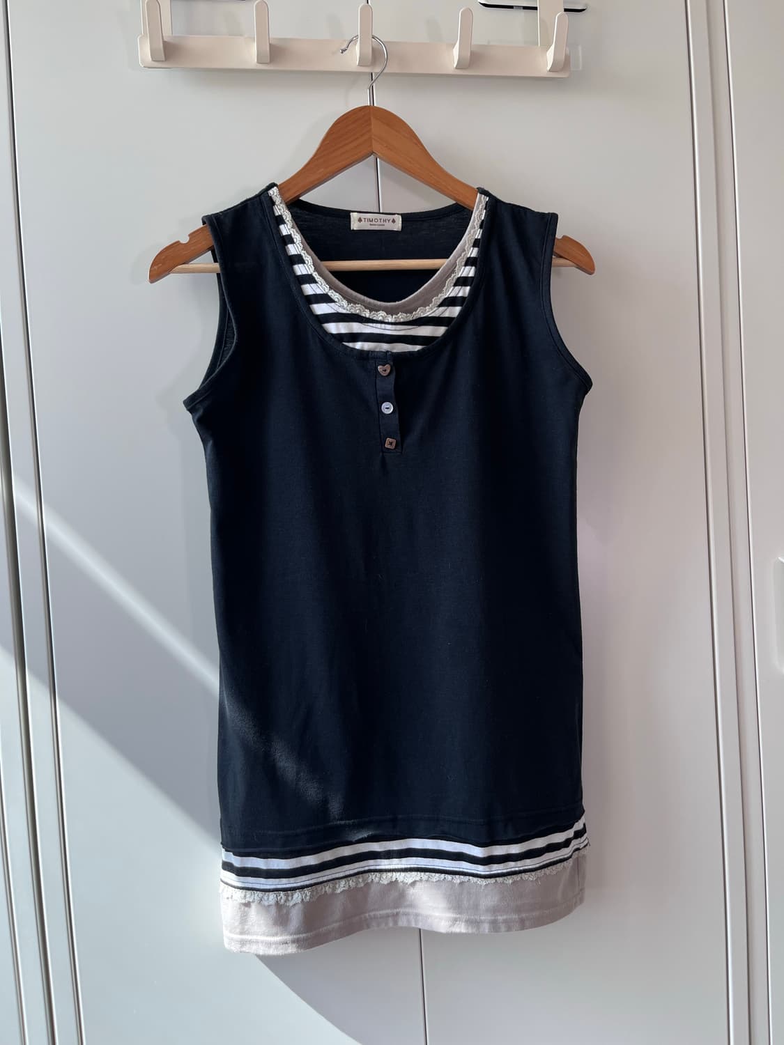 Timothy 단추 레이어드 블랙 슬리브리스 상품이미지2