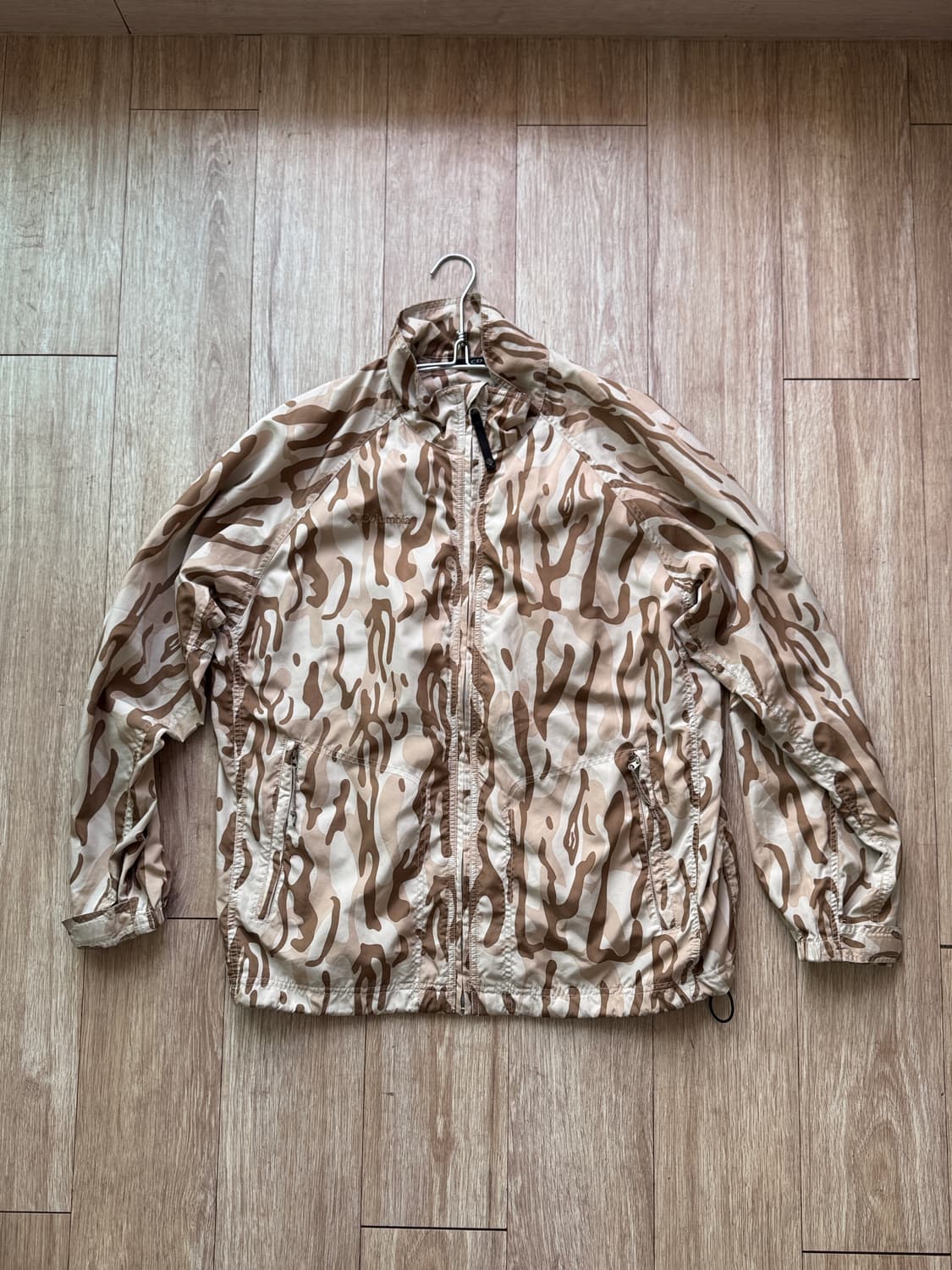 콜럼비아 데저트 카모 바람막이/ M 상품이미지1