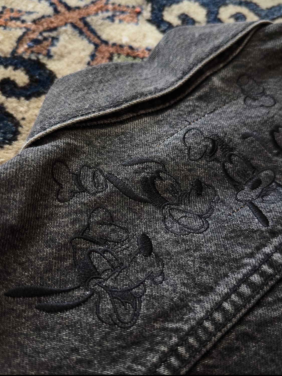 Levi's x Disney 컬렉션 흑청 데님 트러커 자켓 상품이미지7