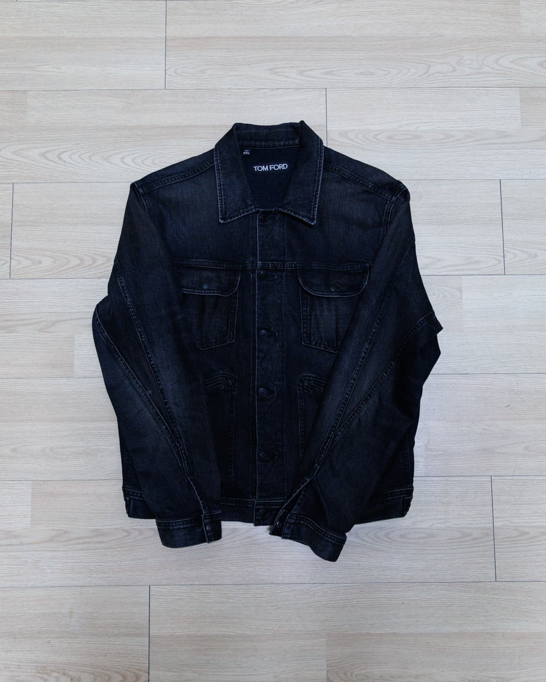 톰포드 아이코닉 멀티 포켓 데님 자켓 상품이미지1