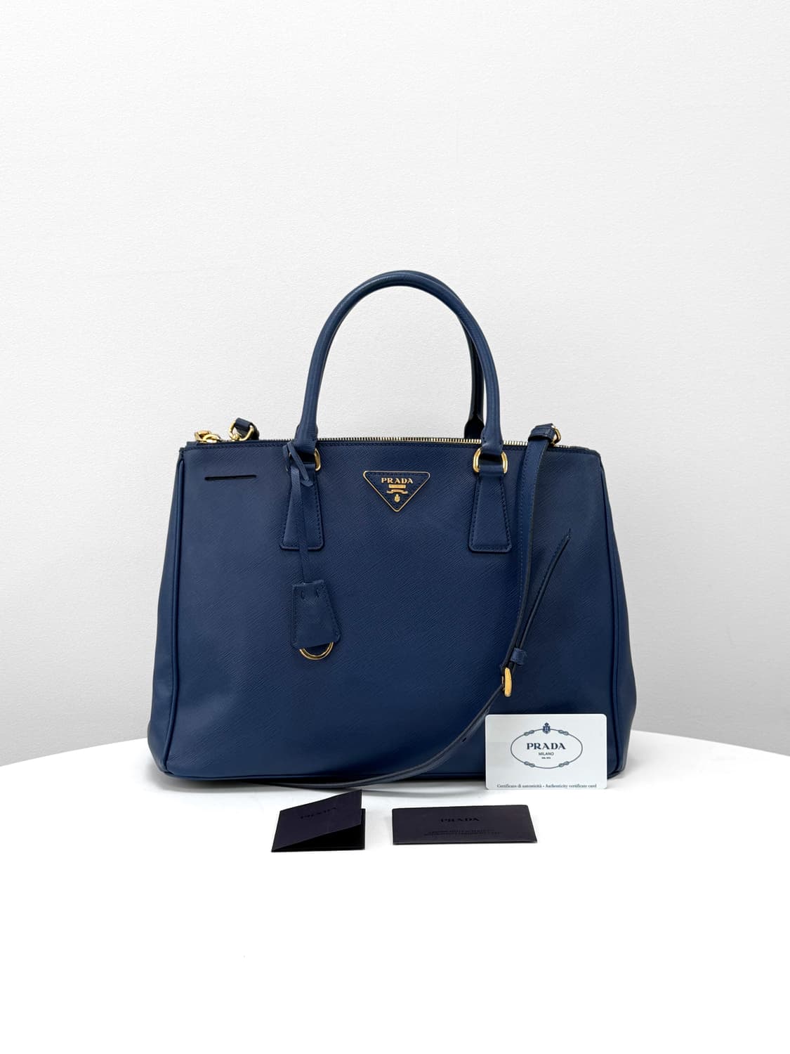 Prada Saffiano Lux Tote Bag 상품이미지1