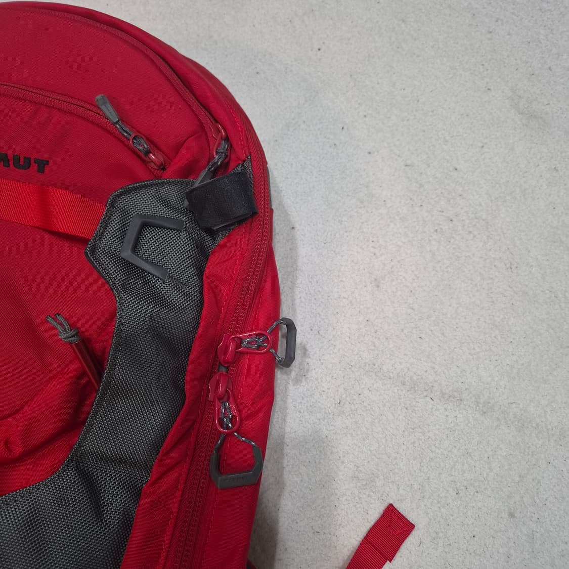 맘무트 너바나 프로 백백 상품이미지4