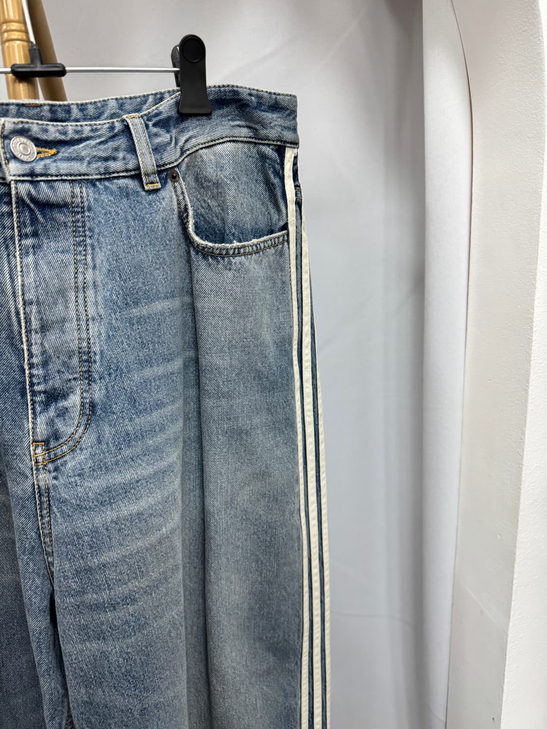 백화점판 발렌시아가 아디다스 데님팬츠 M  상품이미지2