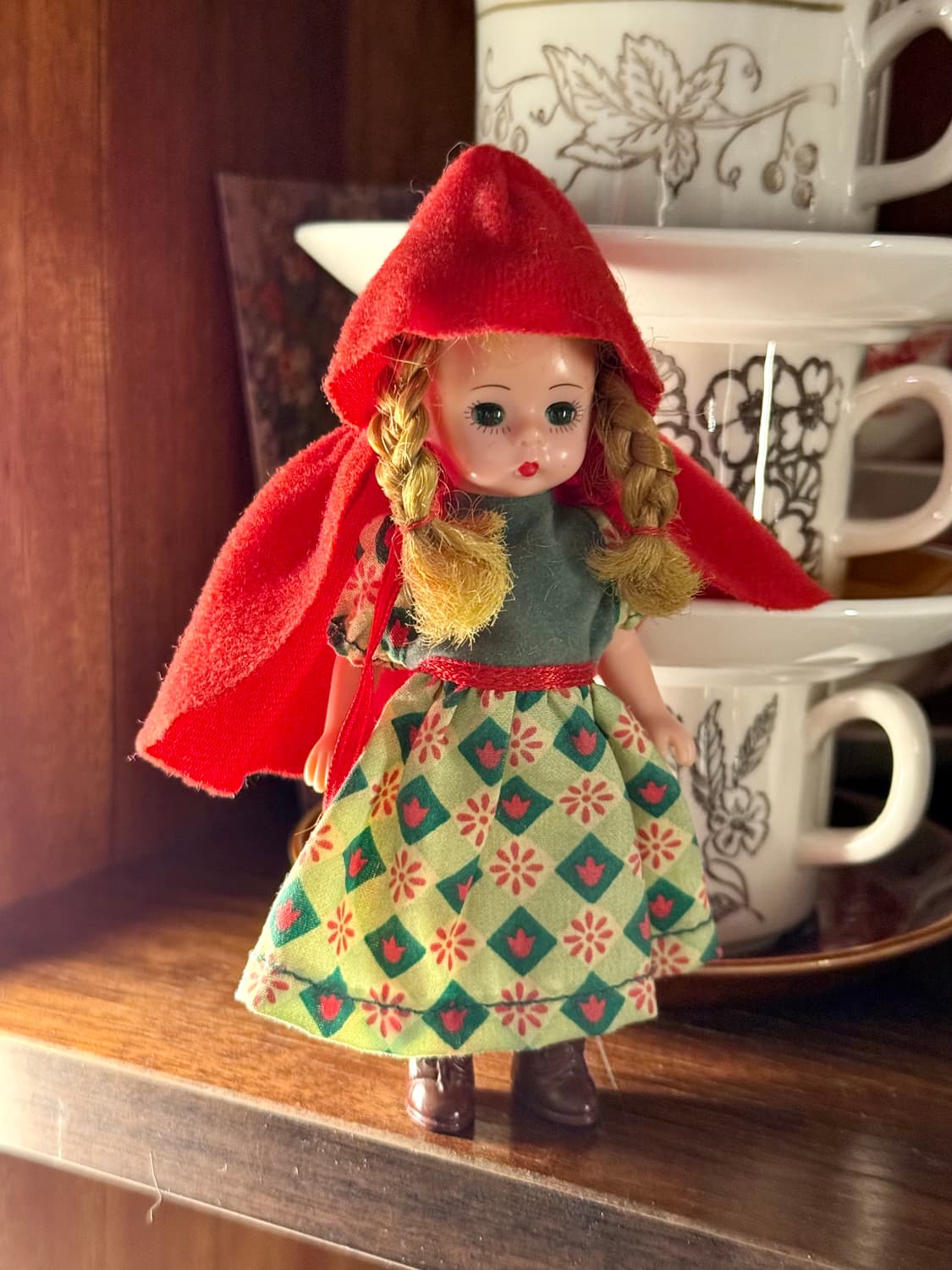 맥마담 빈티지 빨간 망토 인형 상품이미지4