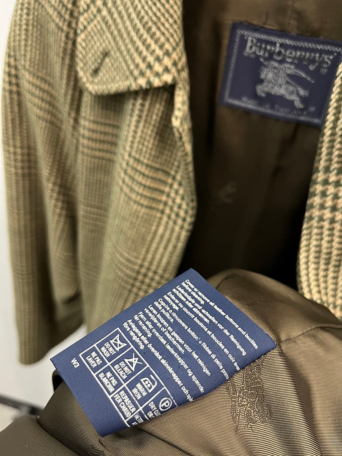 여) 버버리 올리브그린 카멜100% 발마칸코트  상품이미지8
