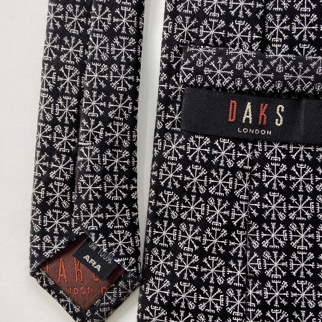 닥스 (DAKS) 명품 정품 넥타이 8.3cm 상품이미지6