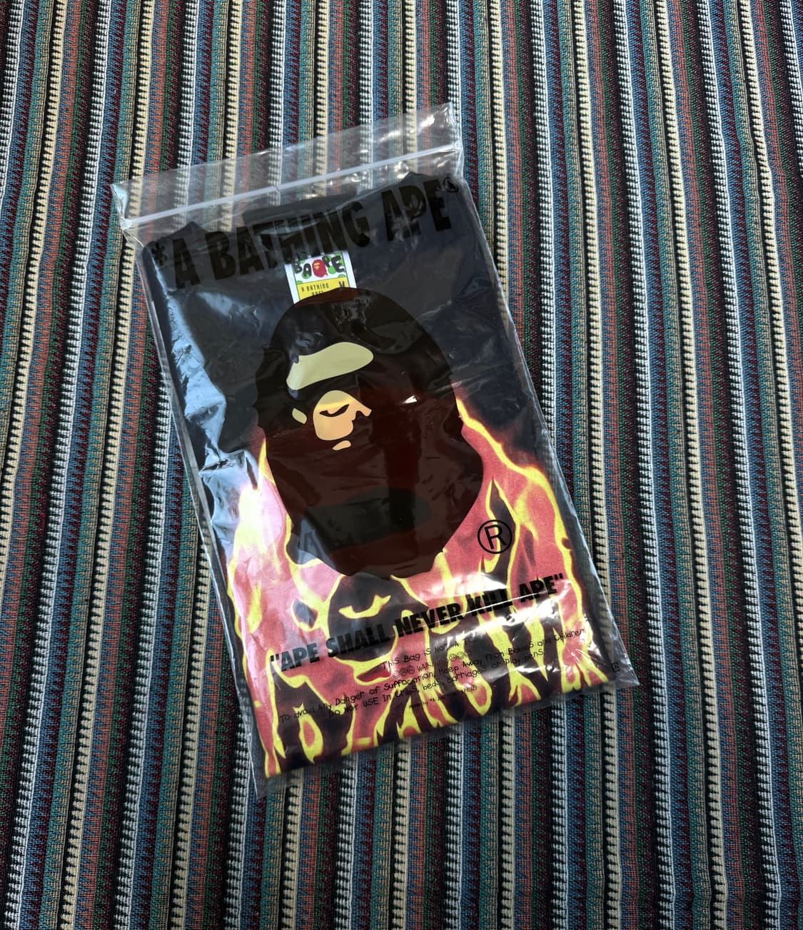 베이프 플레임 헤드 반팔 티셔츠 상품이미지2