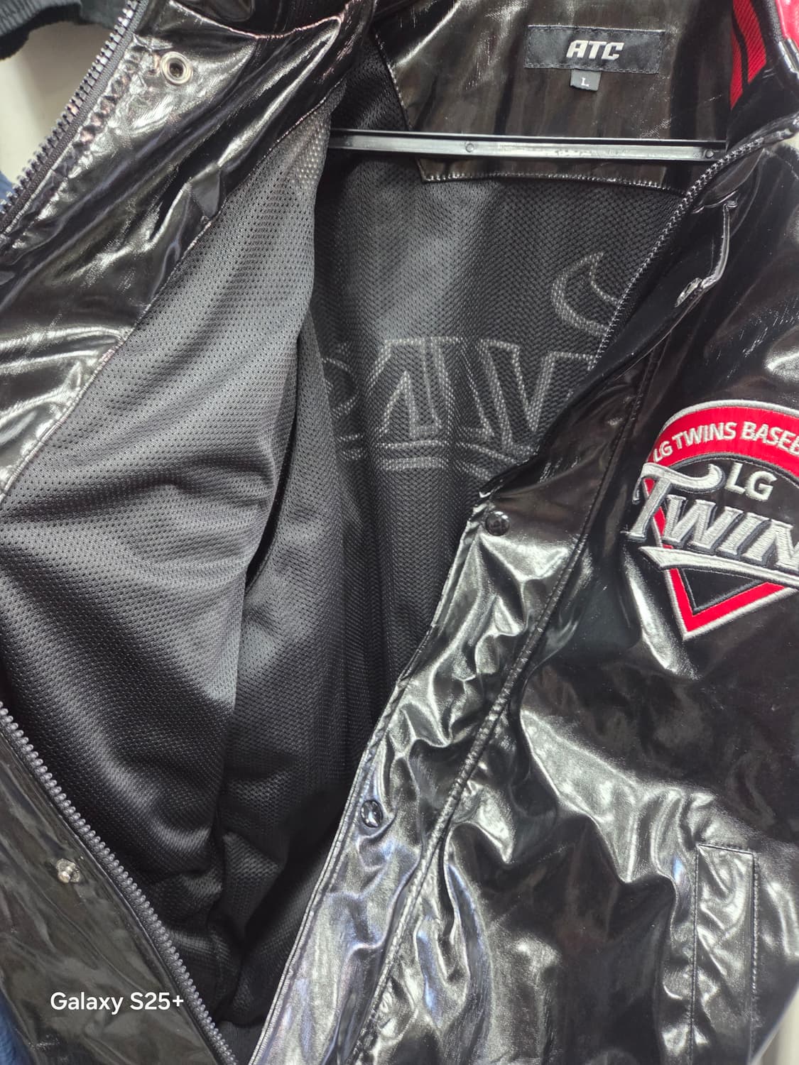 LG트윈스   유광점퍼 상품이미지5