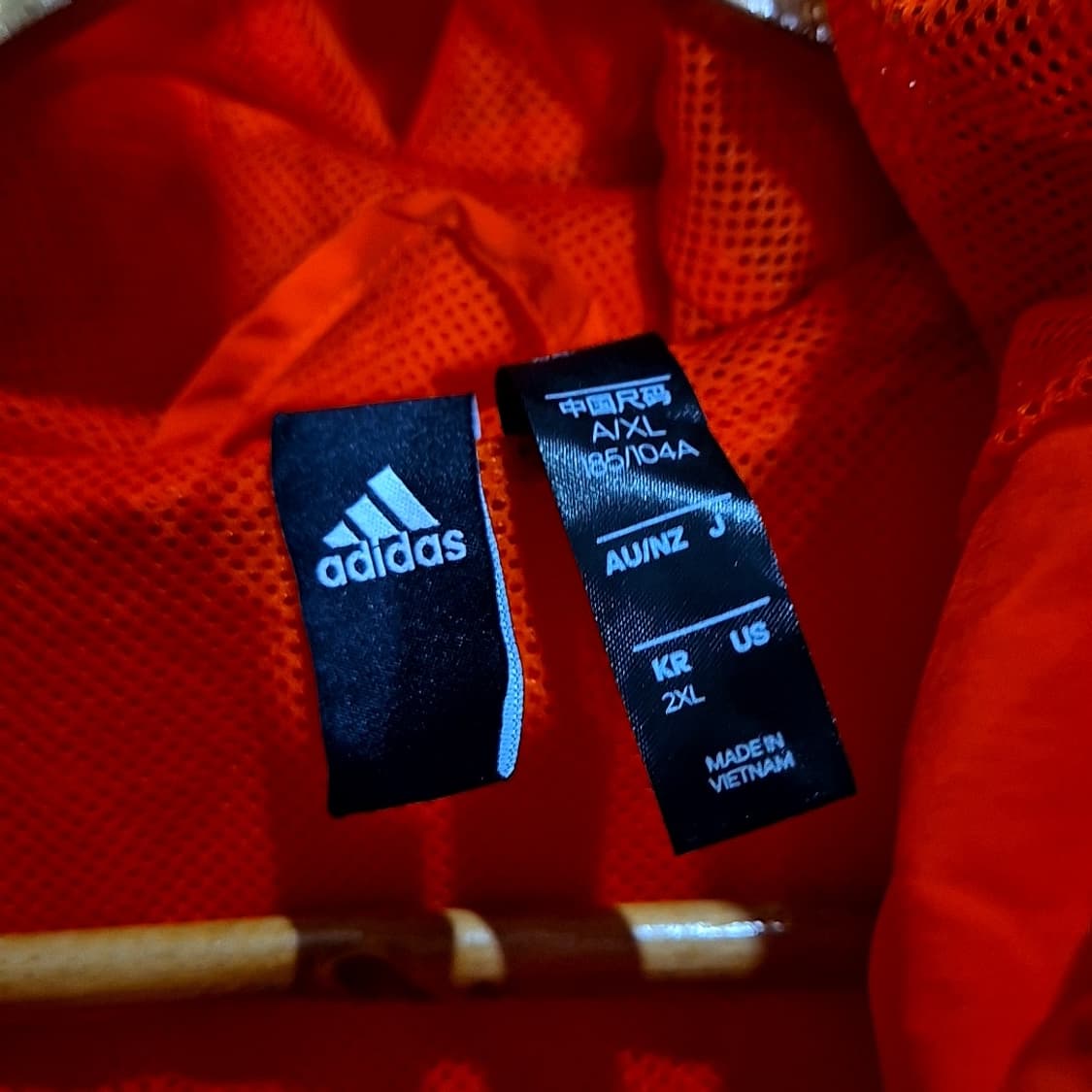 아디다스 멀티 컬러 바람막이 상품이미지4