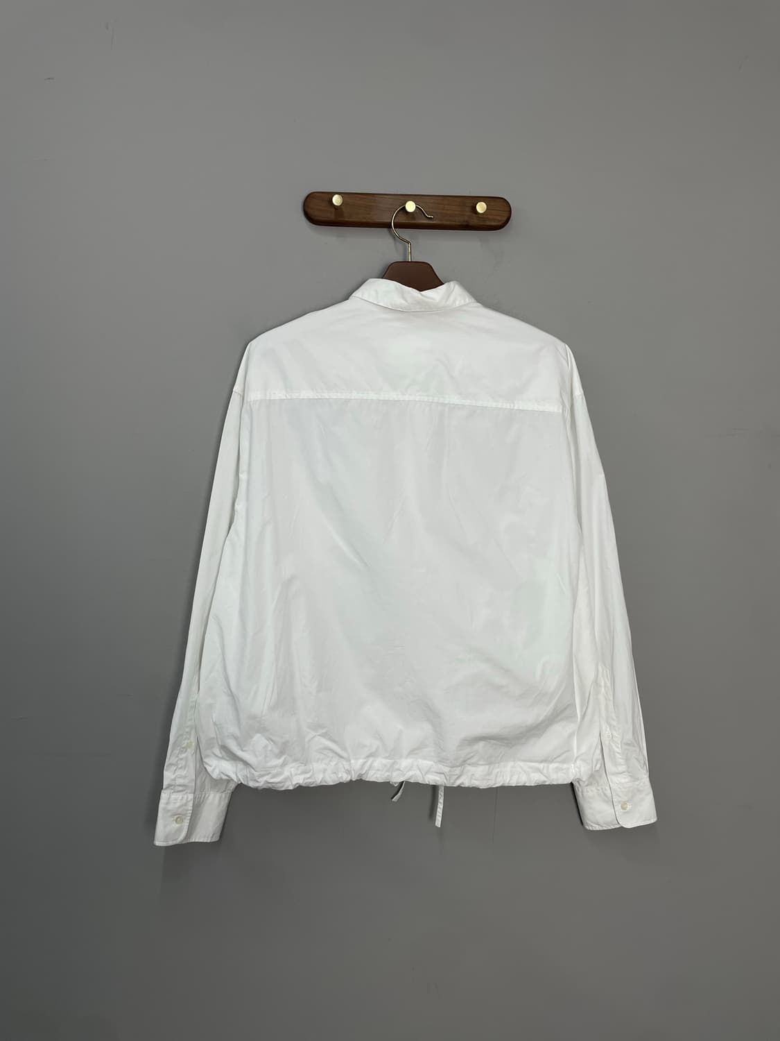 아미 드로스트링 화이트 셔츠 H2138 상품이미지3