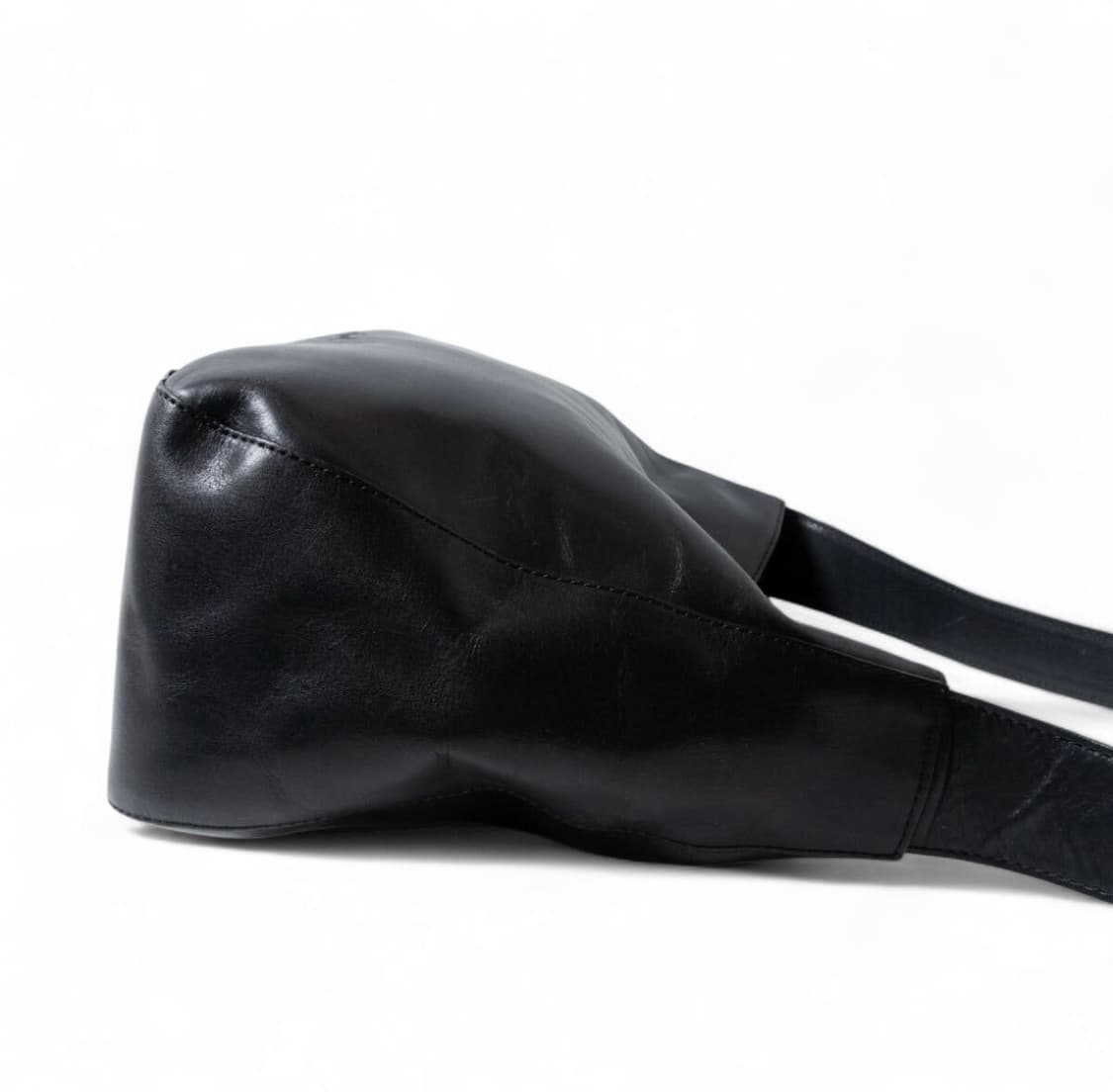 마가렛 호웰 소가죽 원숄더백 상품이미지6