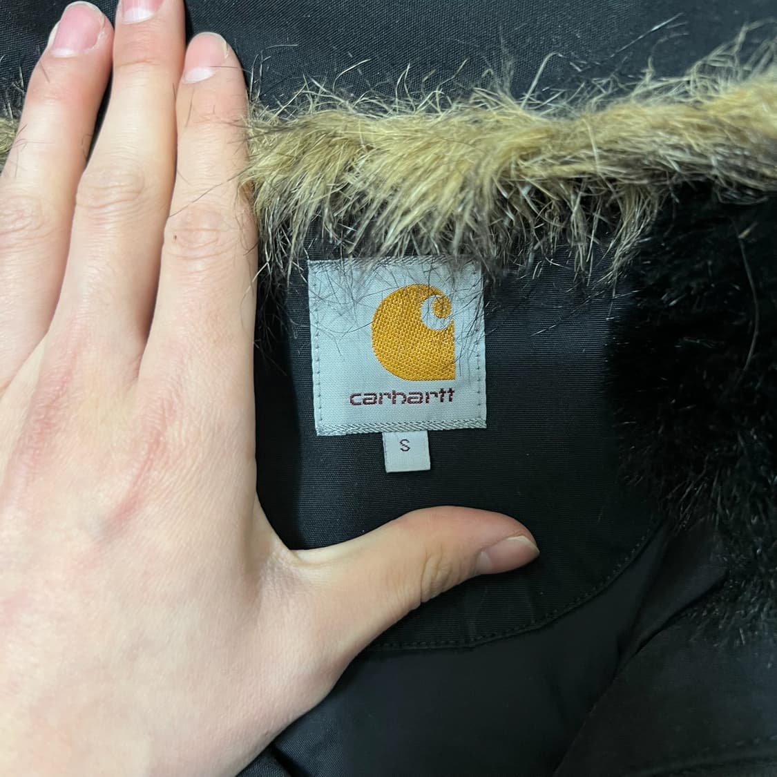 칼하트 WIP 와펜 트래퍼 패딩 파카 S/90  상품이미지5