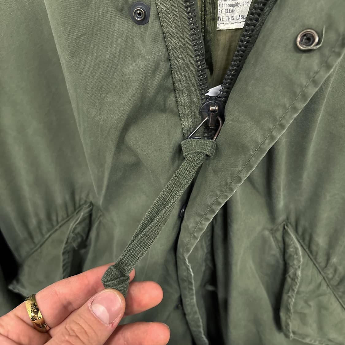 70s 오리지널 밀리터리 M-65 피쉬테일 파카 후드 황금사이즈 N492 상품이미지5