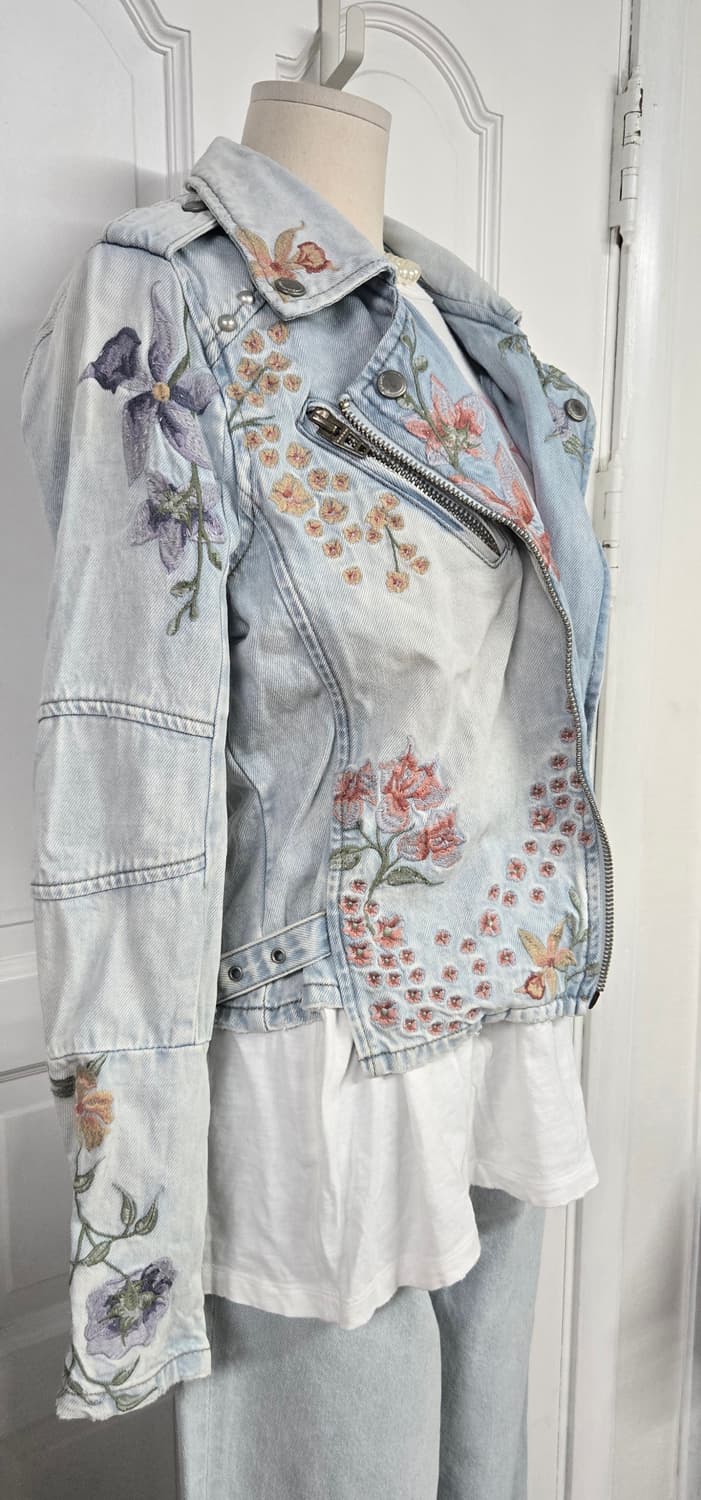 BlankNYC 블랭크NYC 빈티지 플로랄 데님자켓 상품이미지4