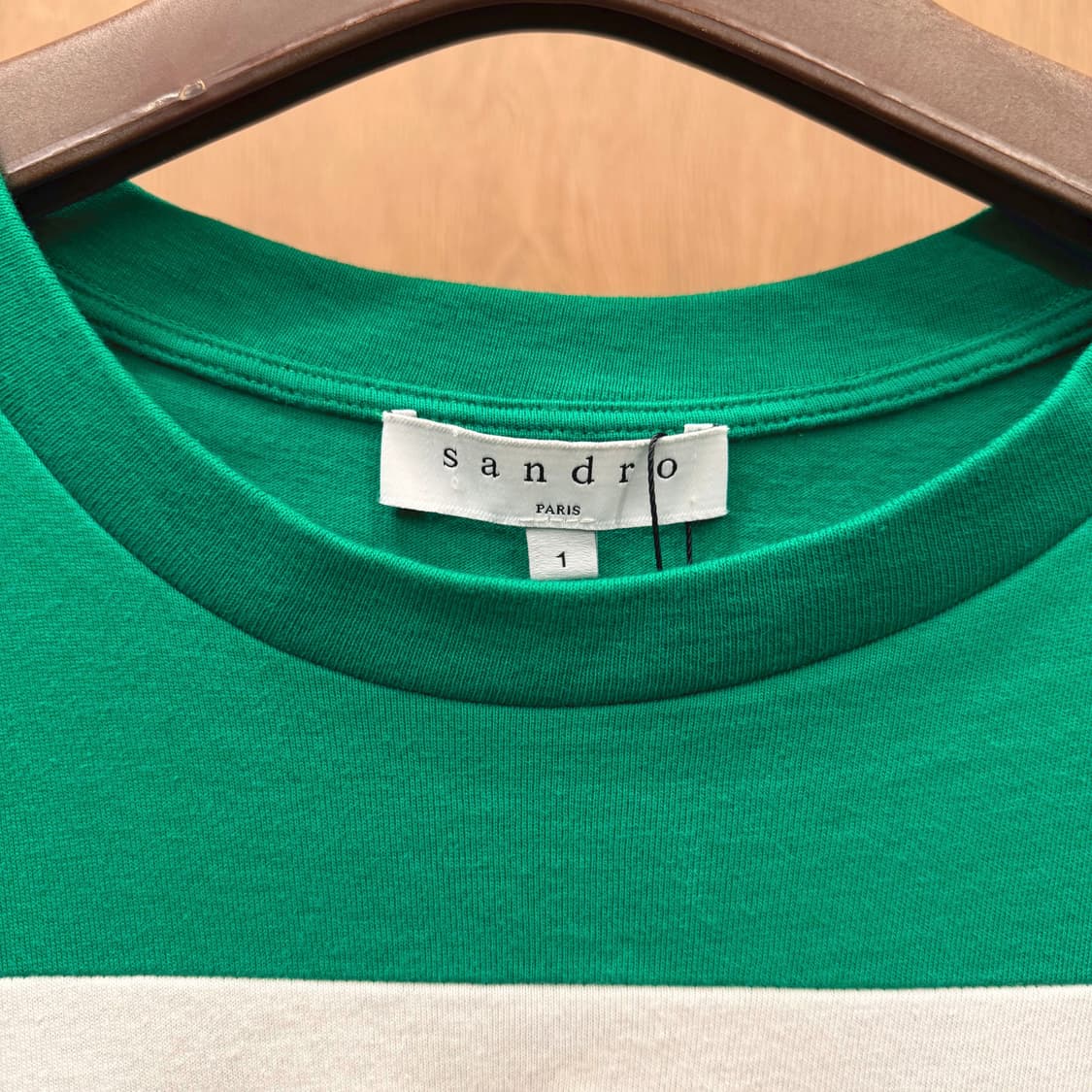 산드로 코튼 반팔 티셔츠 레터링 애니멀 스타 자수 라운드넥 디테일 그린 상품이미지8