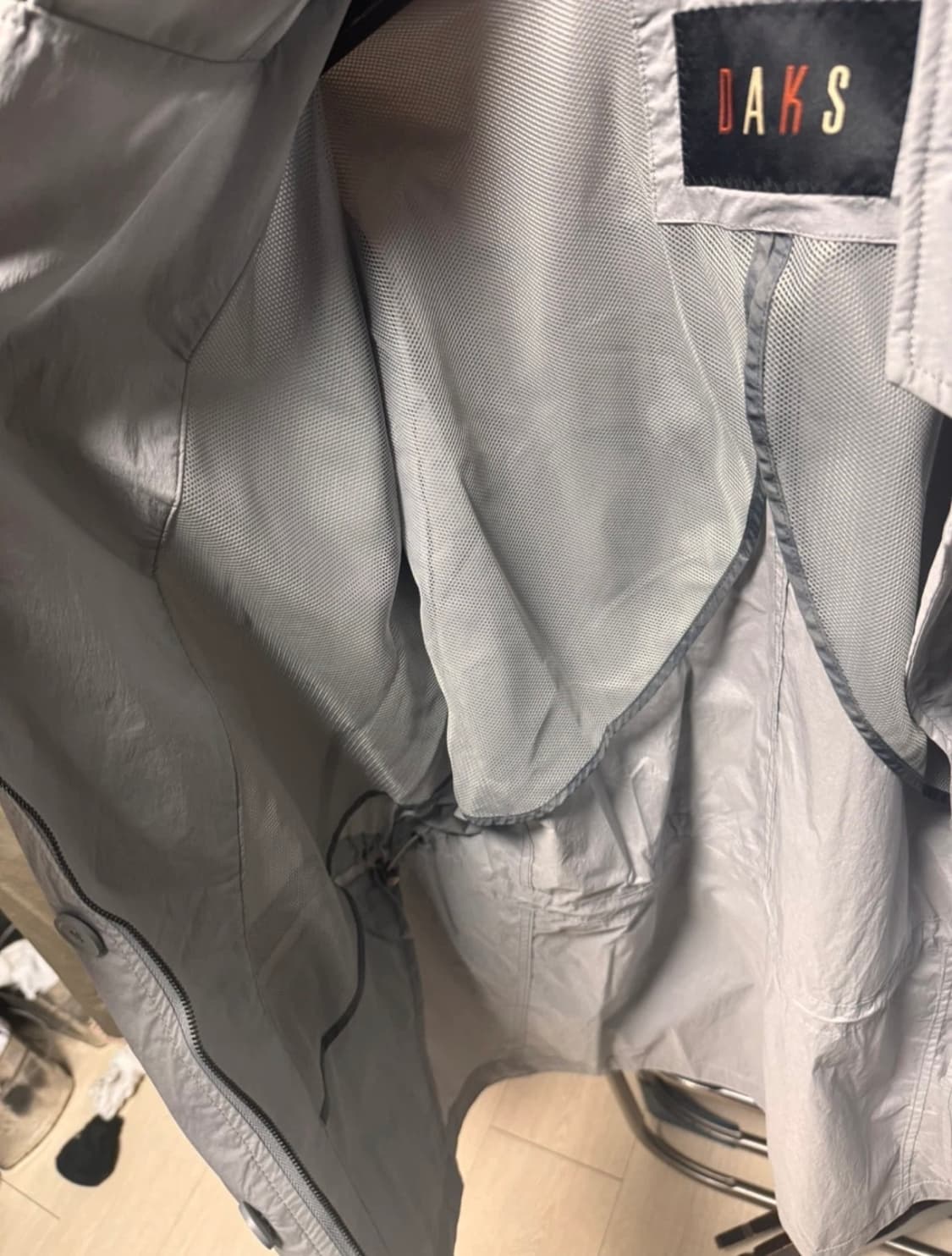 닥스 골프 남성 바람막이 110 팝니다! (미착용 새상품) 상품이미지4