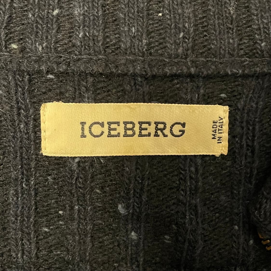 아이스버그 버진 울 블랙 스웨터  상품이미지5
