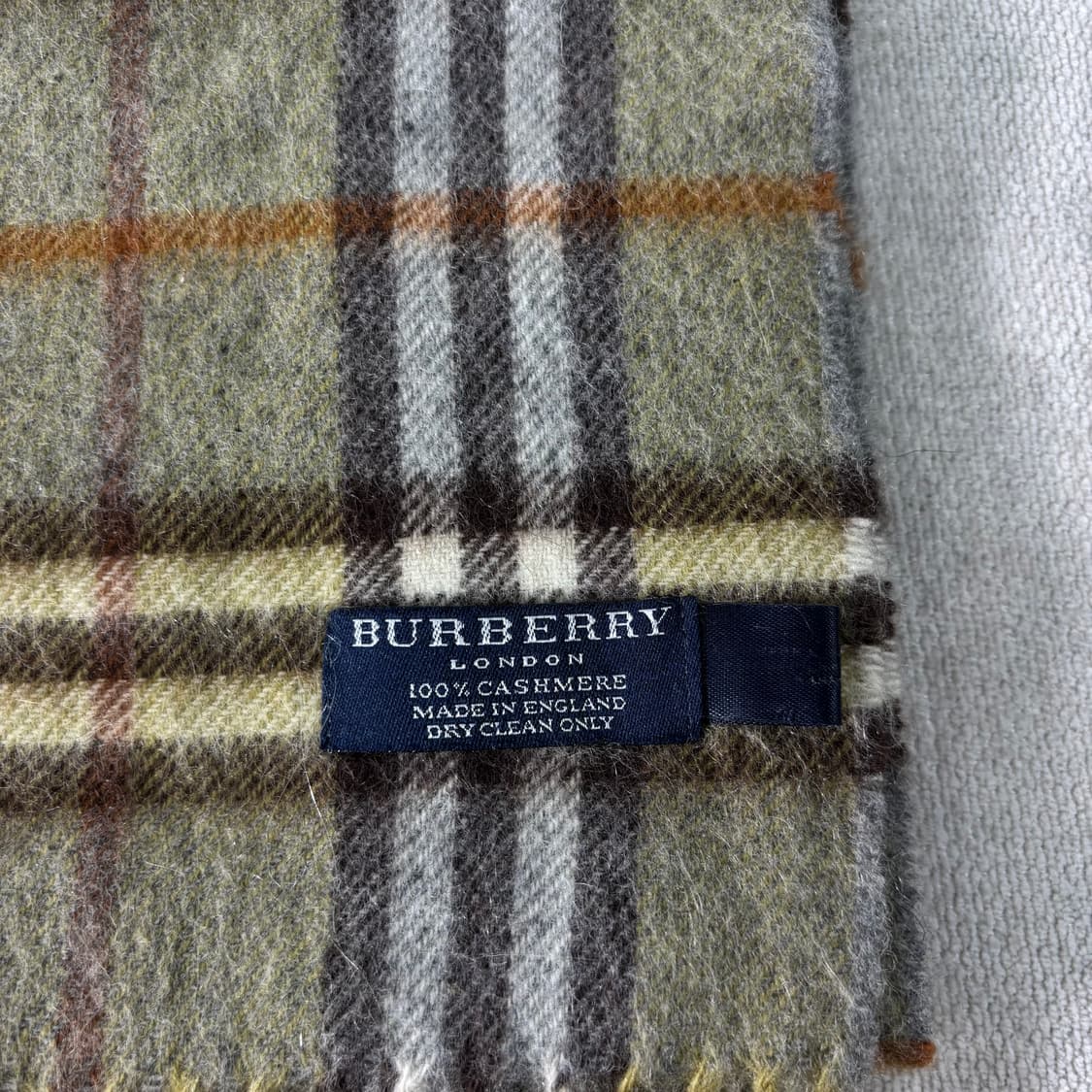 버버리 노바체크 그린 캐시미어 머플러 상품이미지3