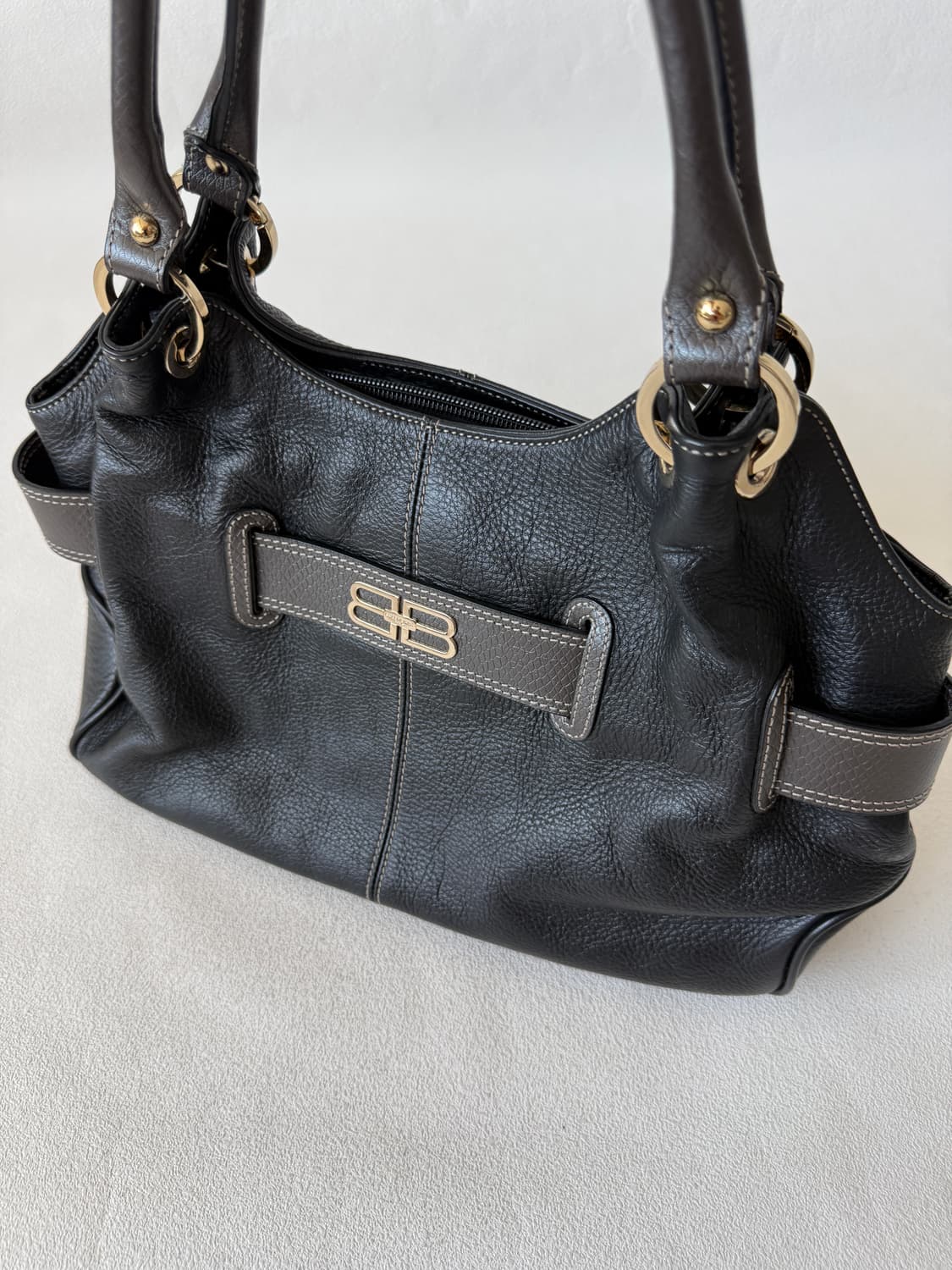 발렌시아가(Balenciaga) 레더 숄더백(금강 라이센스) 상품이미지3