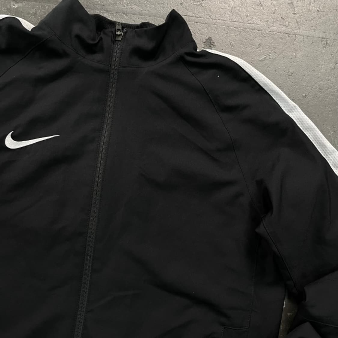 100 나이키 바람막이 상품이미지2