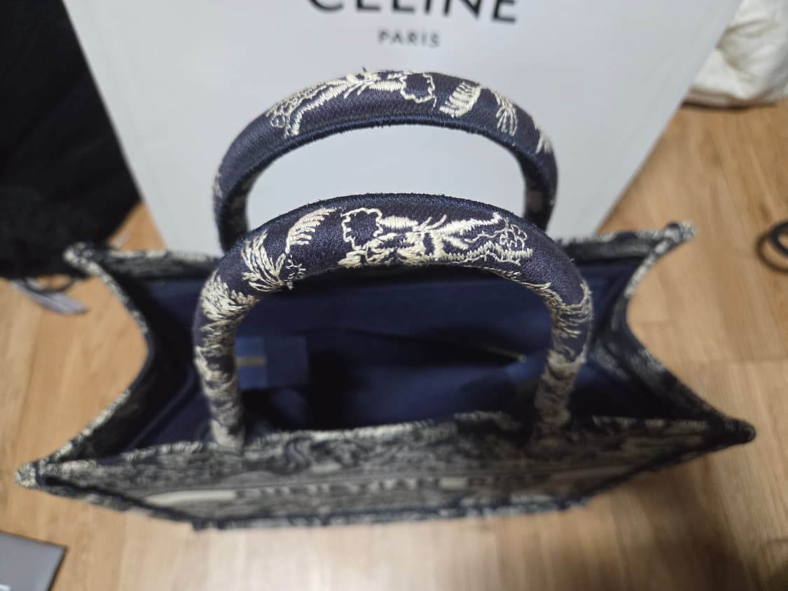 디올 북토트 미디움 상품이미지3