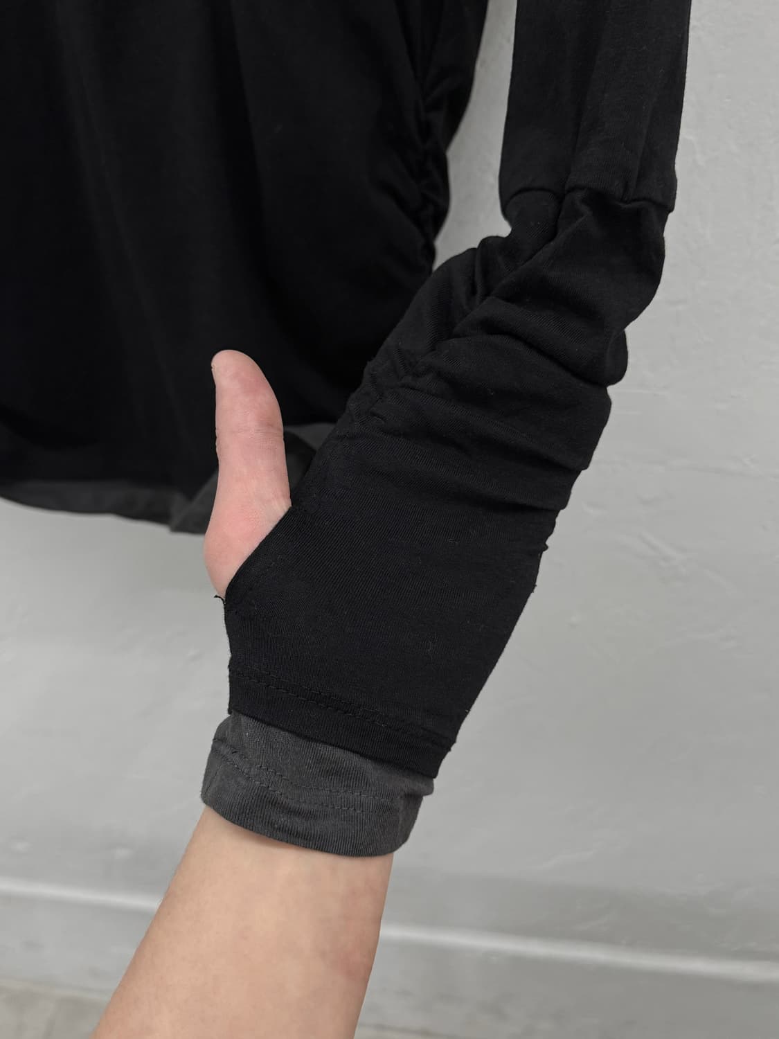 laru 셔링 후드 롱슬리브 상품이미지4