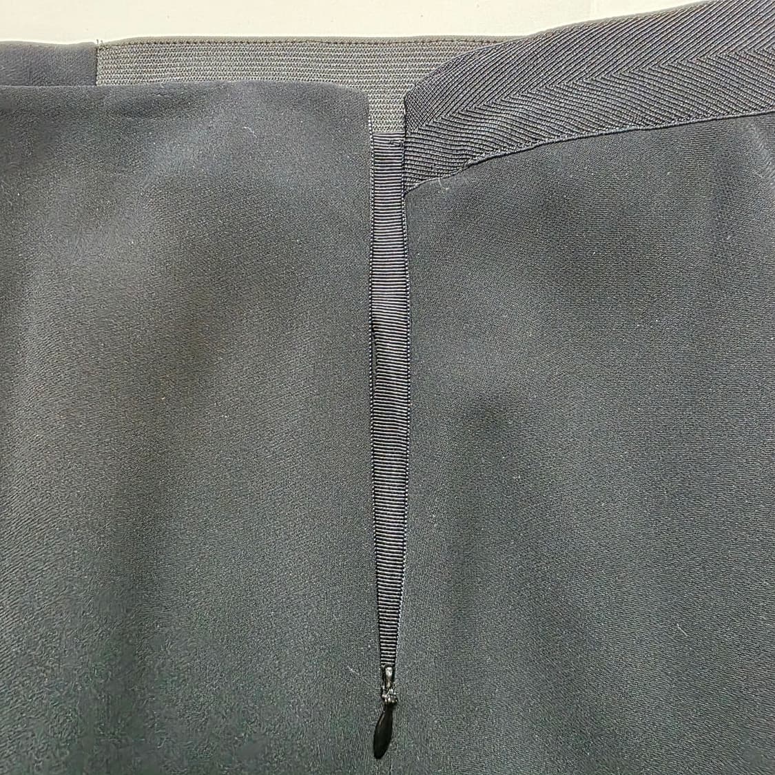 1057 한섬 TIME 타임 블랙 롱 스커트 61-90 / 슬림핏 롱치마 상품이미지5