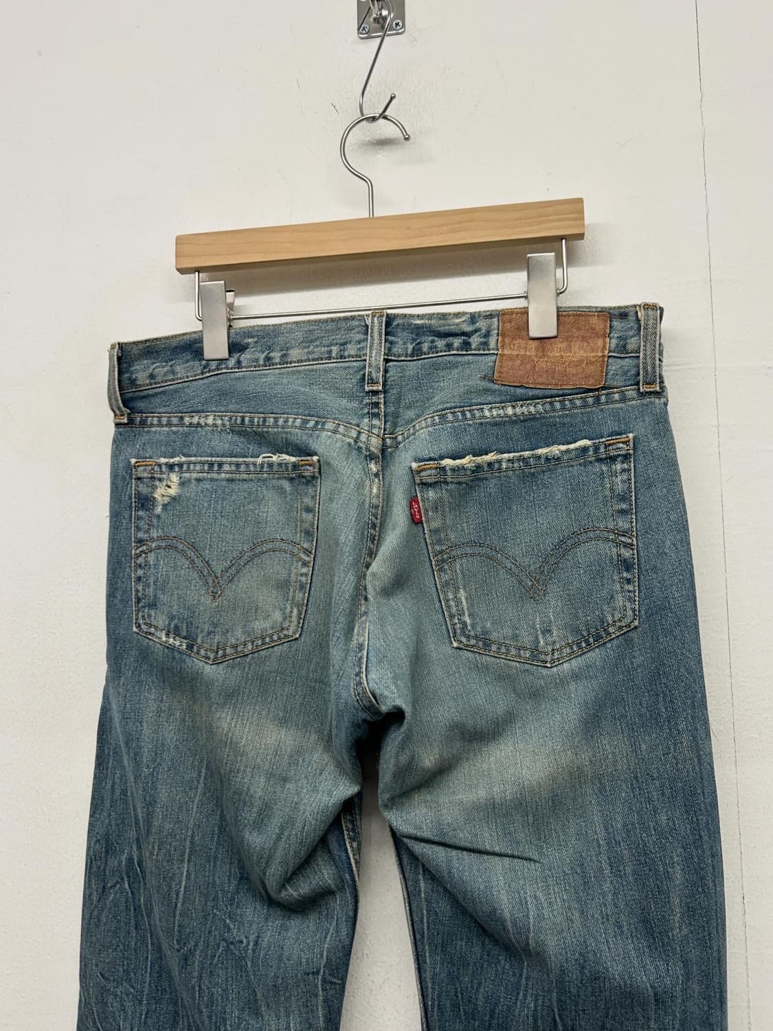 리바이스 527 로우라이즈 Y2K 스타일 워싱 부츠컷 상품이미지5