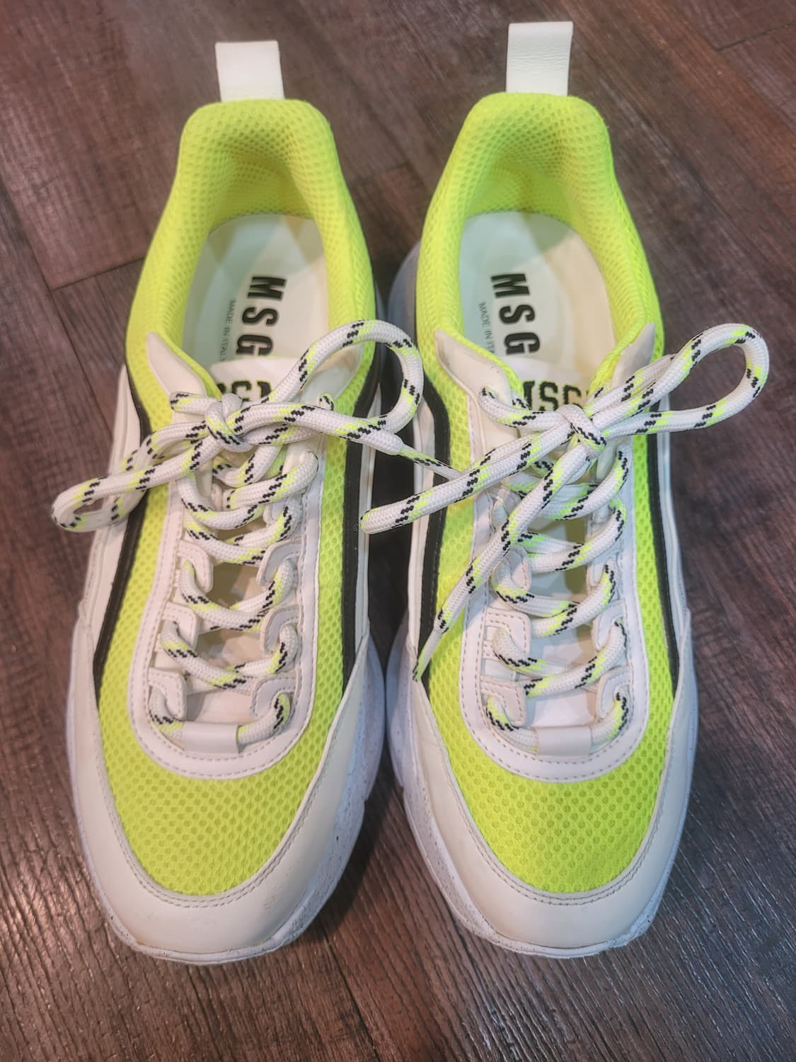 MSGM 네온 옐로우 청키 스니커즈 40 상품이미지1