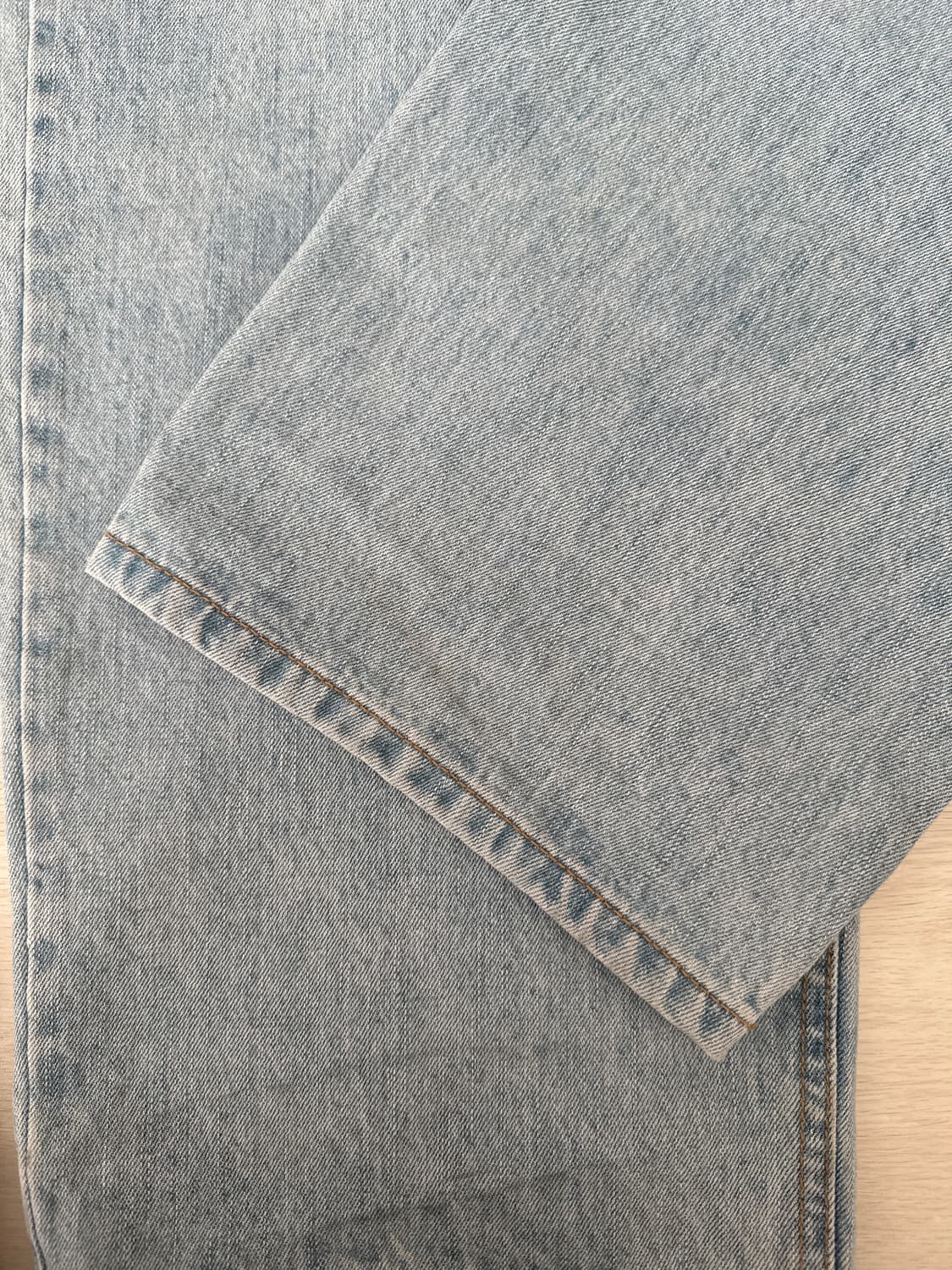 이알티알 Cow Star Denim Pants 라이트 블루 상품이미지3