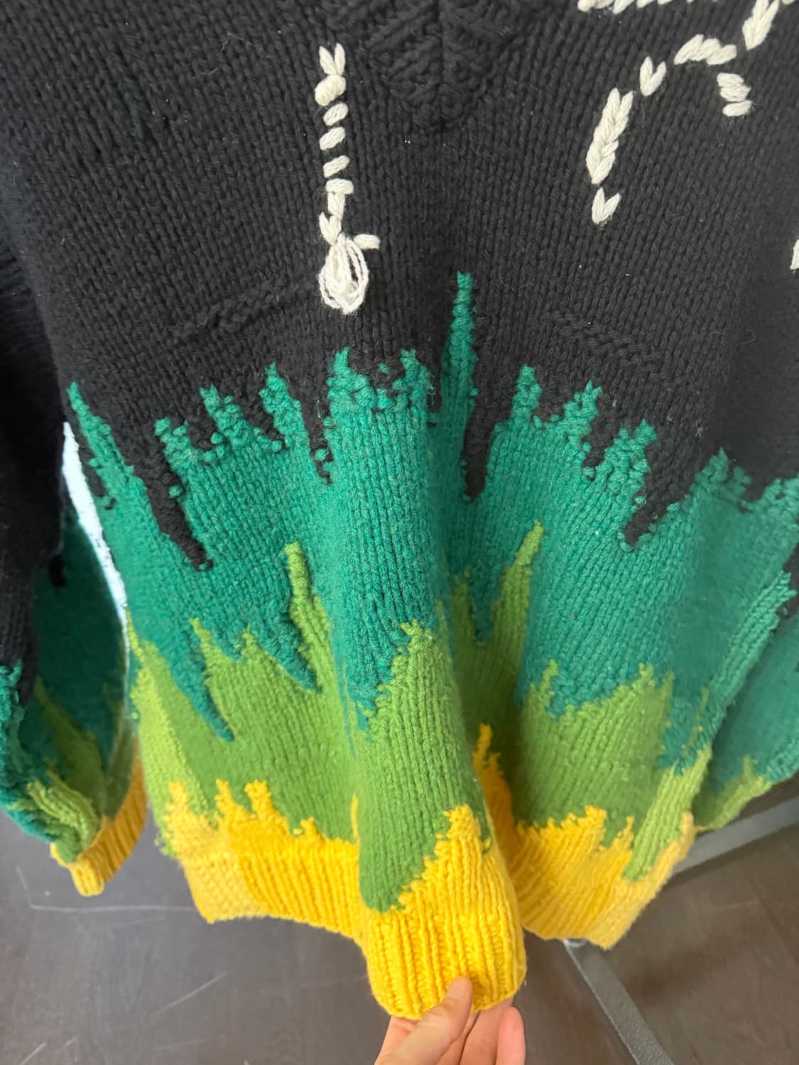 19fw 프라다 핸드메이드 V넥 니트 52 상품이미지7