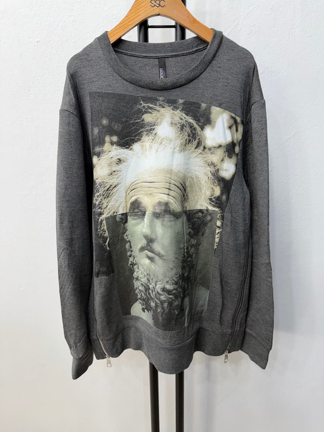 정품) 닐바렛 아르켓 그레이 프린팅 맨투맨 M 상품이미지1