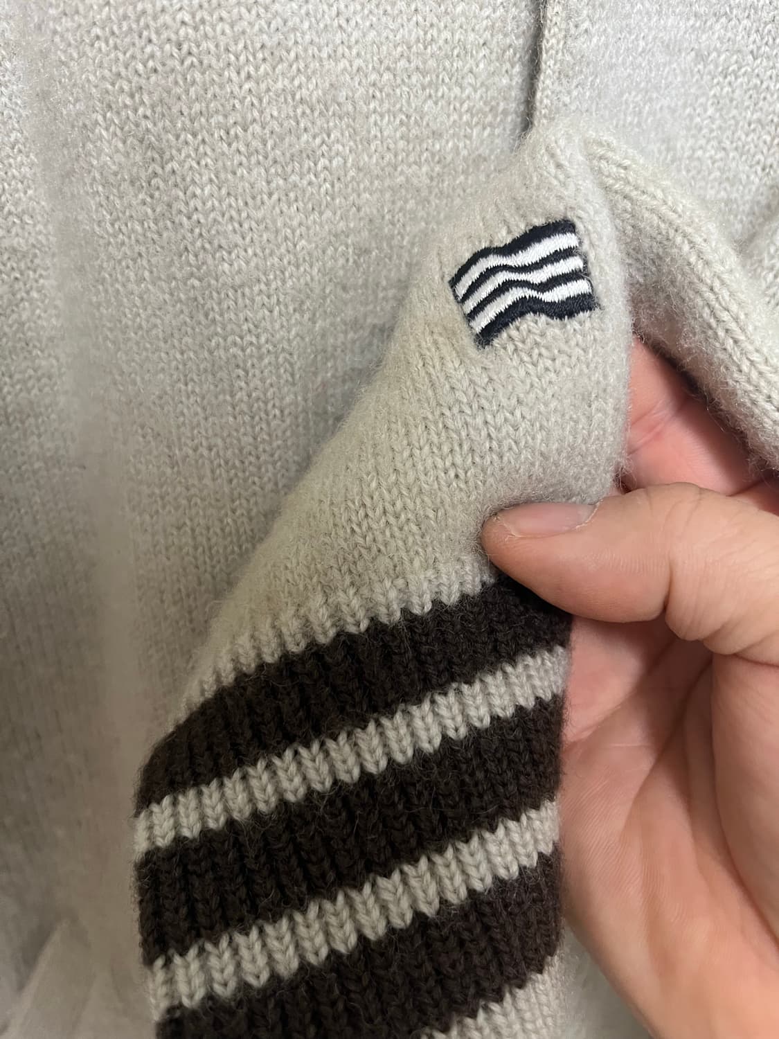 아디다스 삼선 스트라이프 니트 가디건 상품이미지3