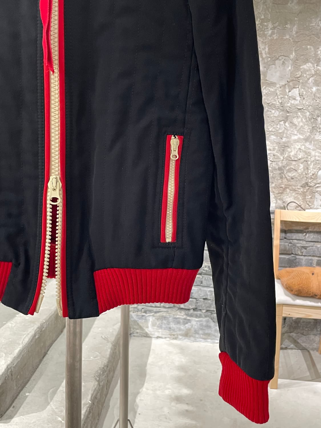 모스키노 배색 패치 투 웨이 집업 자켓 상품이미지5