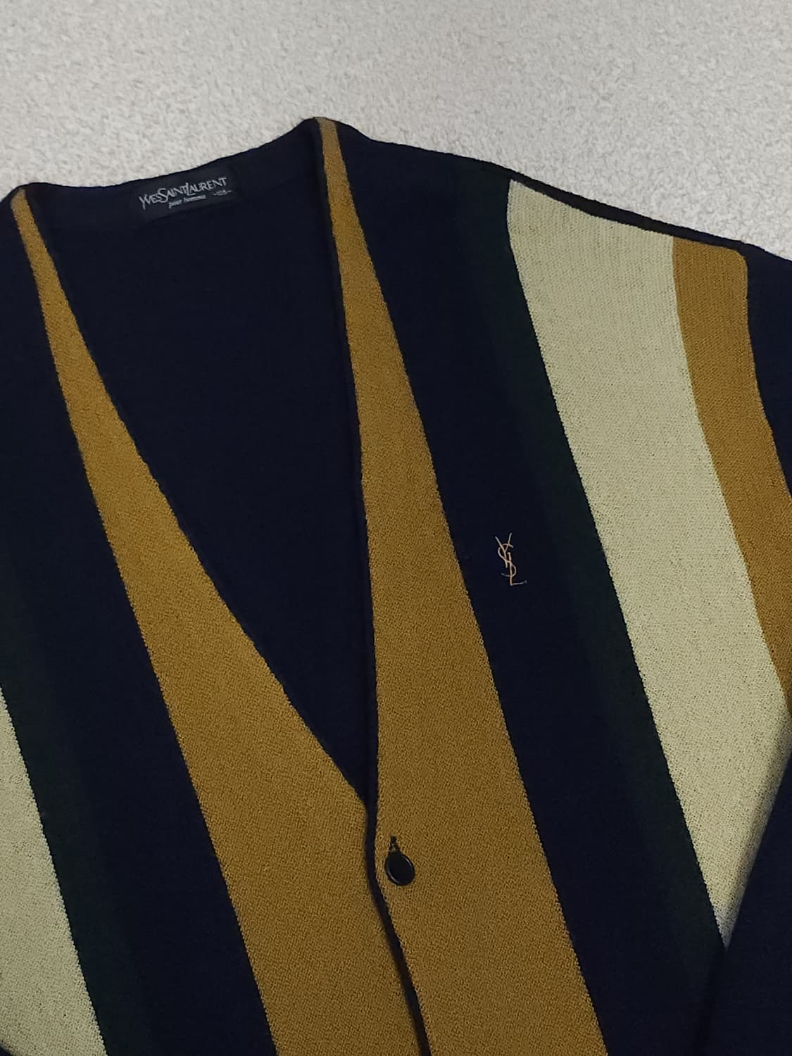 (105)입생로랑 남자 브이넥 긴팔 빈티지 가디건 상품이미지2