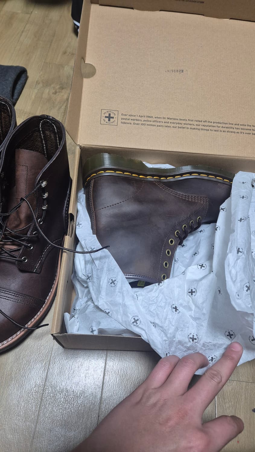 닥터마틴 1460 8홀 가우초 브라운 270 상품이미지2