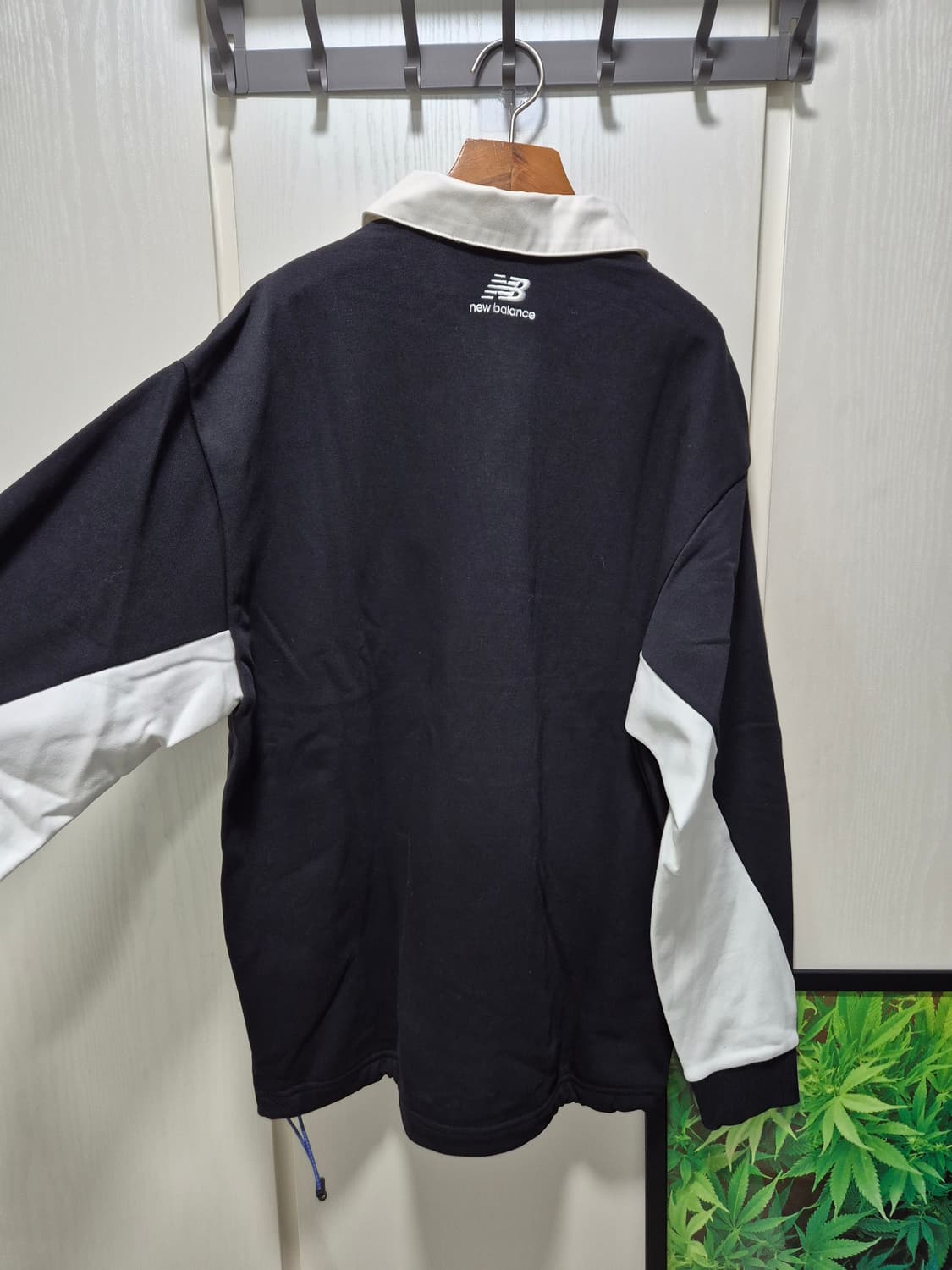 뉴발란스 카라넥 맨투맨 블랙.새상품 상품이미지7