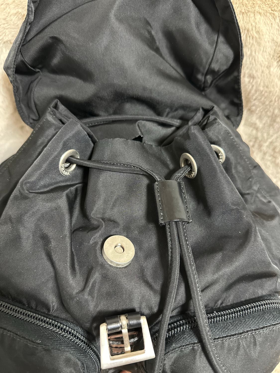 [정품] 프라다 포코노 나일론 백팩 (B5885 / 블랙) 상품이미지5