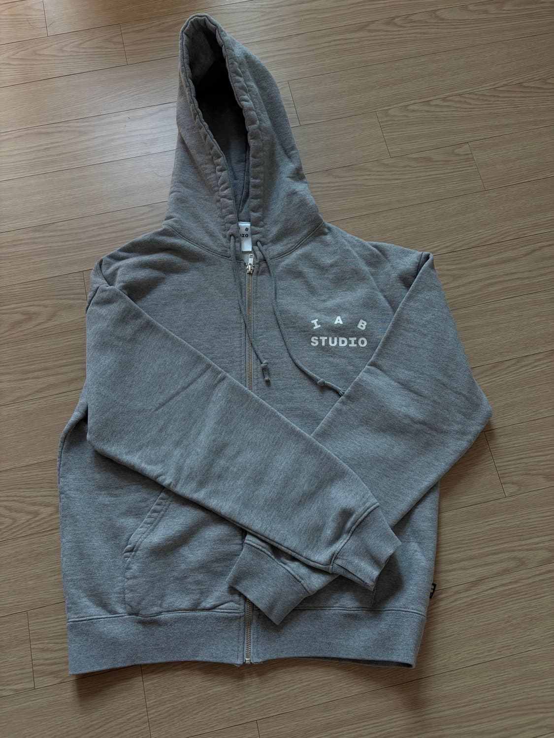 아이앱 스튜디오 후드집업 그레이 상품이미지3