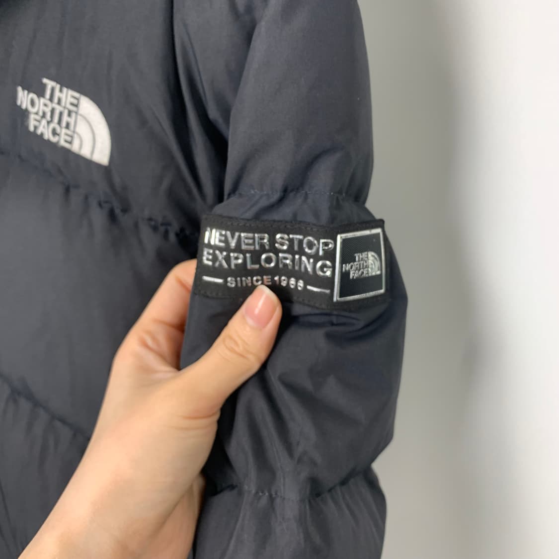노스페이스 로고 블랙 후드 패딩 상품이미지6