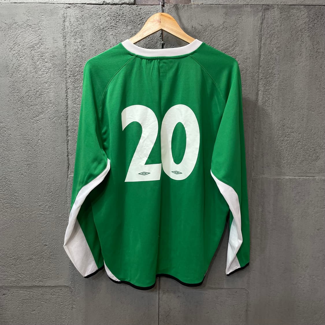 엄브로 그린 긴팔 축구 져지 상품이미지5