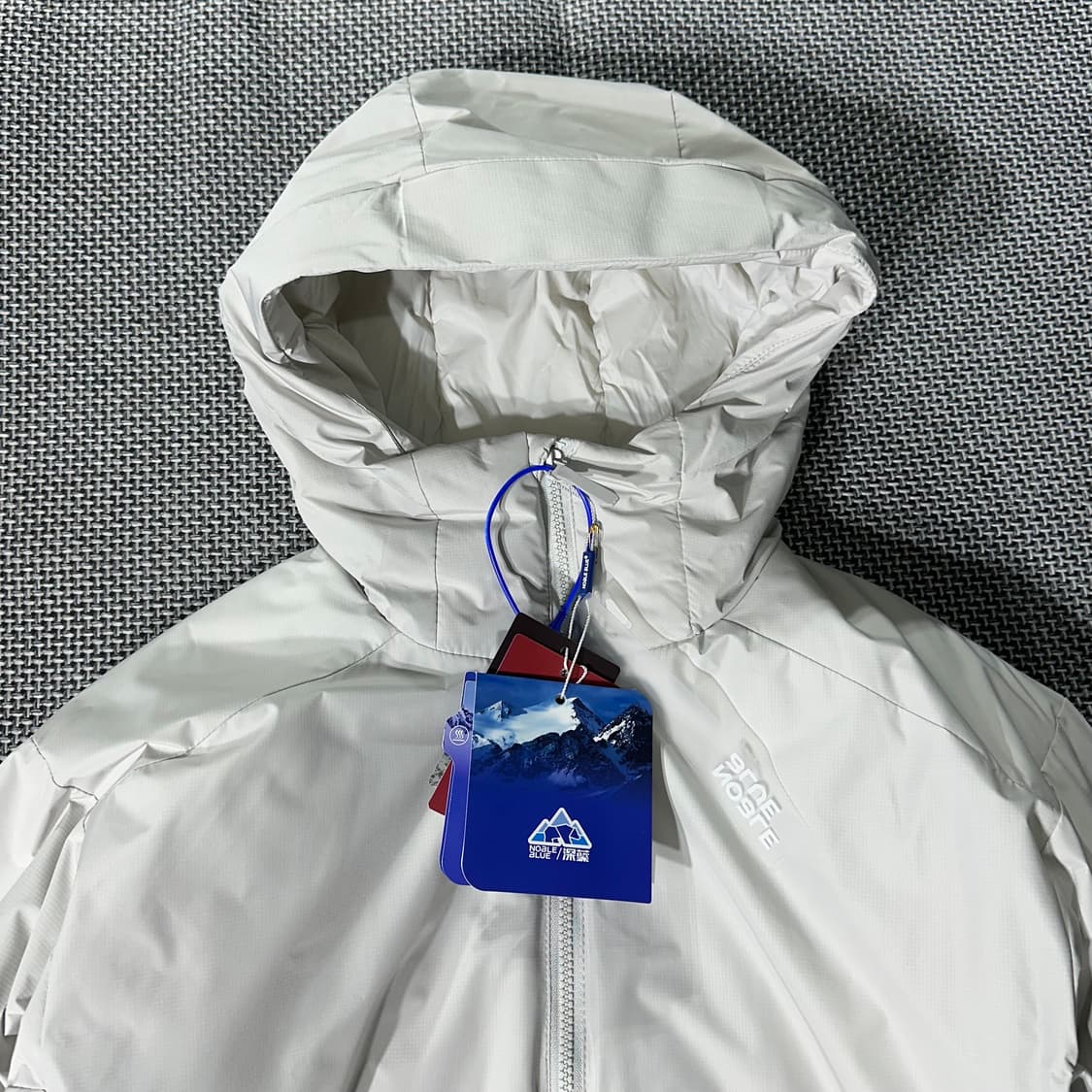 (새상품) 스톤소프트 경량 후드 패딩 점퍼 상품이미지2