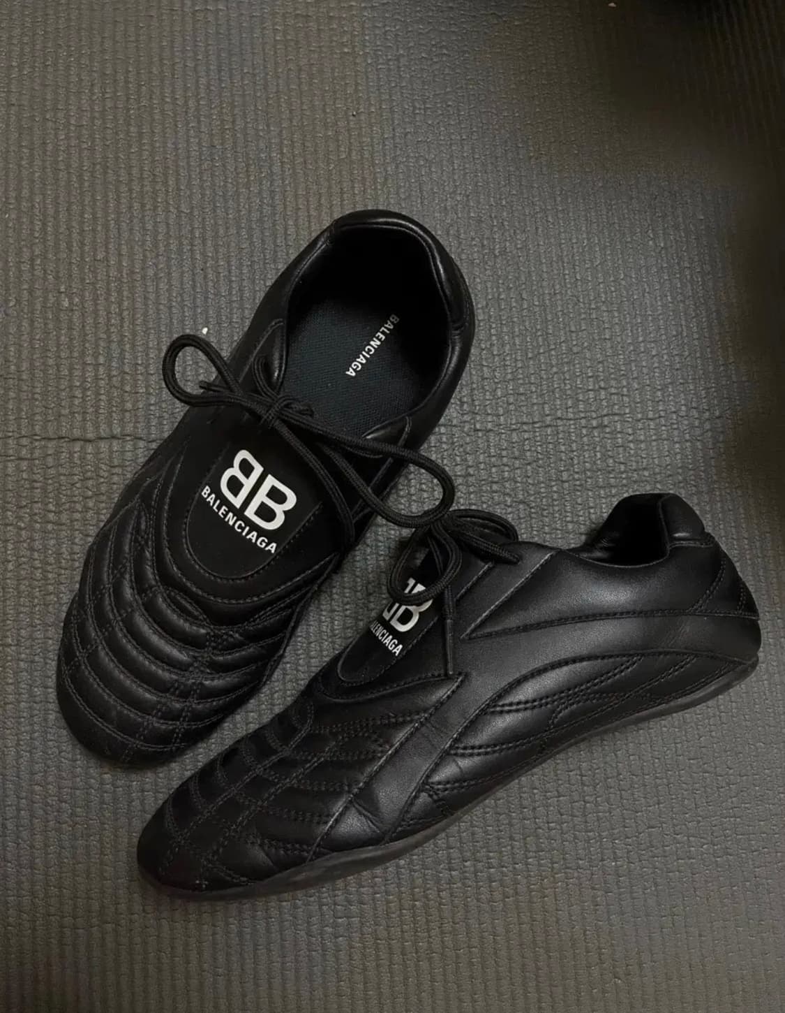 발렌시아가 젠 구해요 상품이미지1